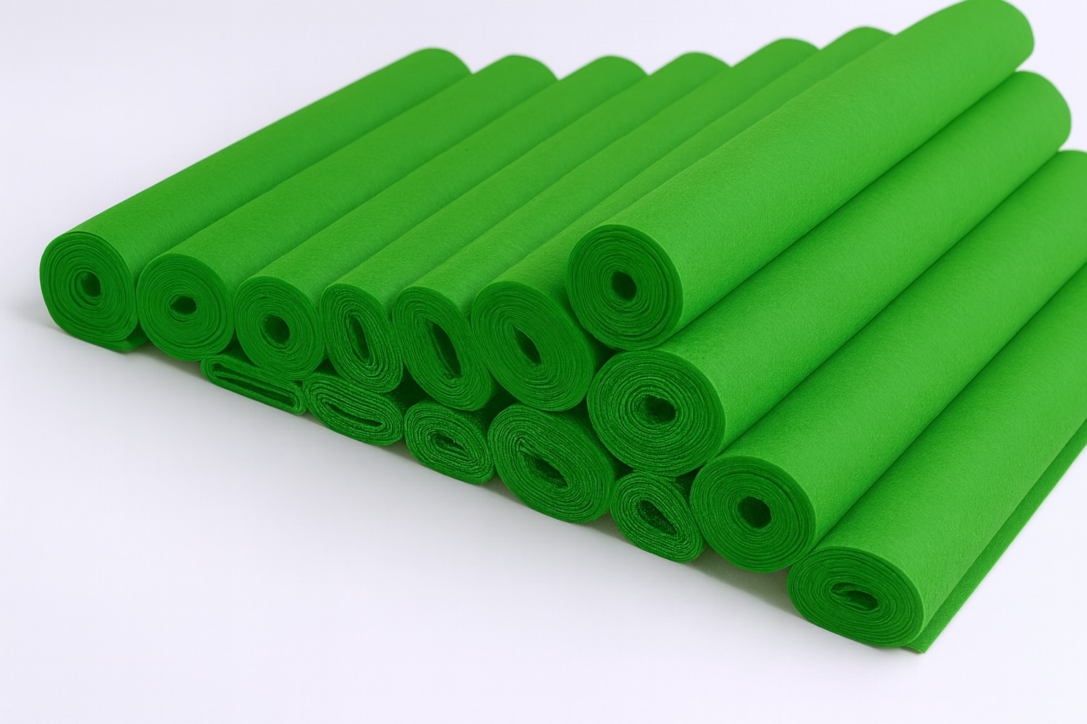 Bastelfilz 150g/m², 45cmx5m, 1 Rolle grasgrün