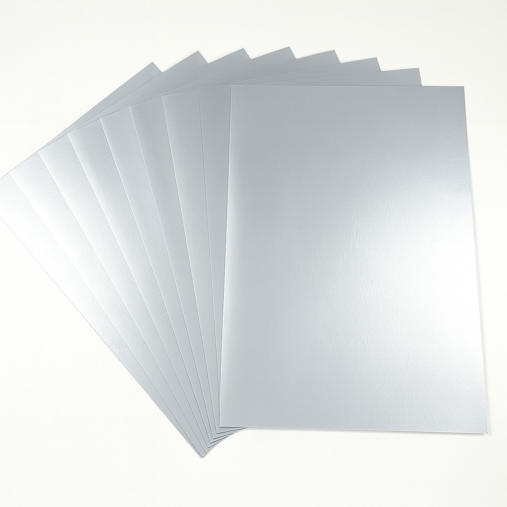 Tonpapier 130g/m², 50x70cm, 25 Bogen silber glänz.